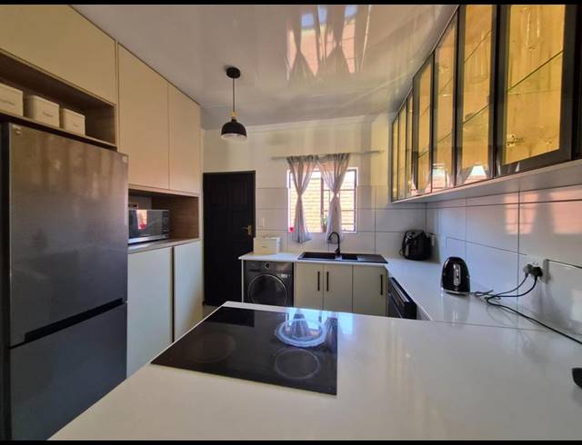 3 BEDROOM SIMPLEX FOR SALE IN MOOIKLOOF RIDGE ESTATE